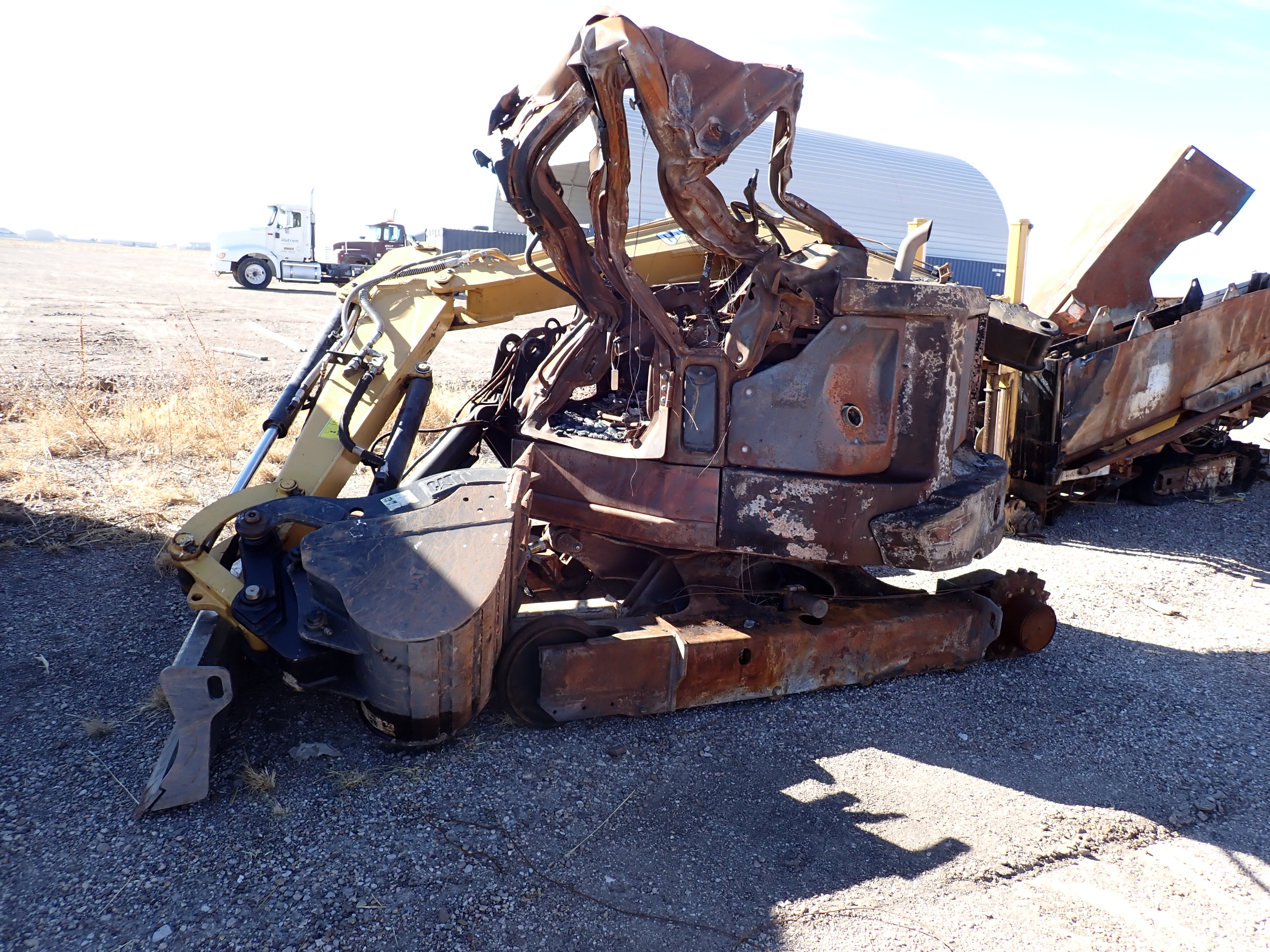 ./imagenes/INVOICE/2019/16373/EXCAVADORA CAT_ 305-7CE (17).JPG